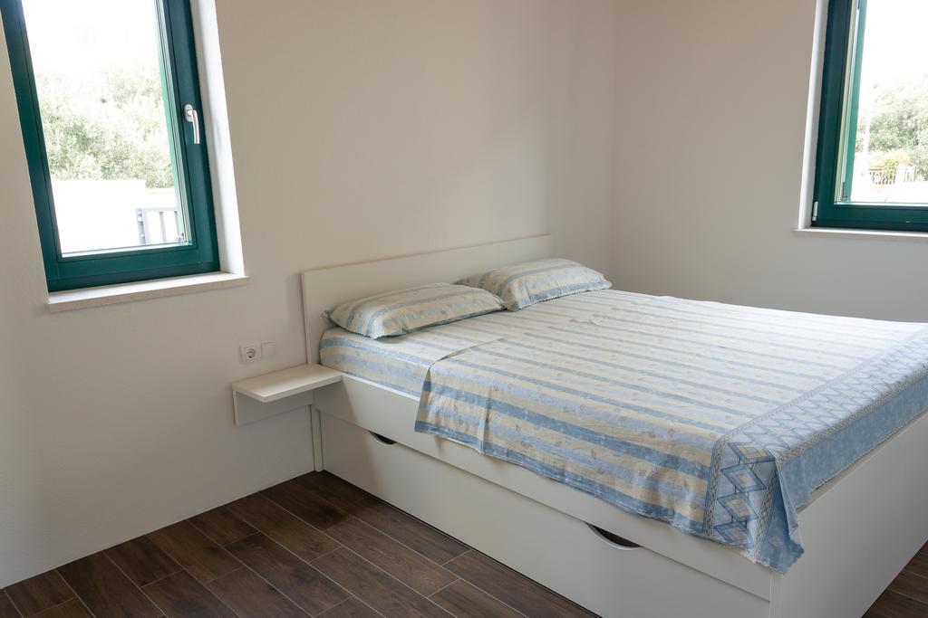 Apartments Dujic Tribunj (Sibenik-Knin) Quarto foto